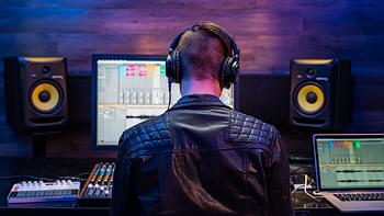 Tascam Model 12 - kompleksowa produkcja audio